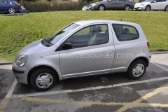 Toyota Yaris 2003 kenwood stereo upgrade 001.JPG