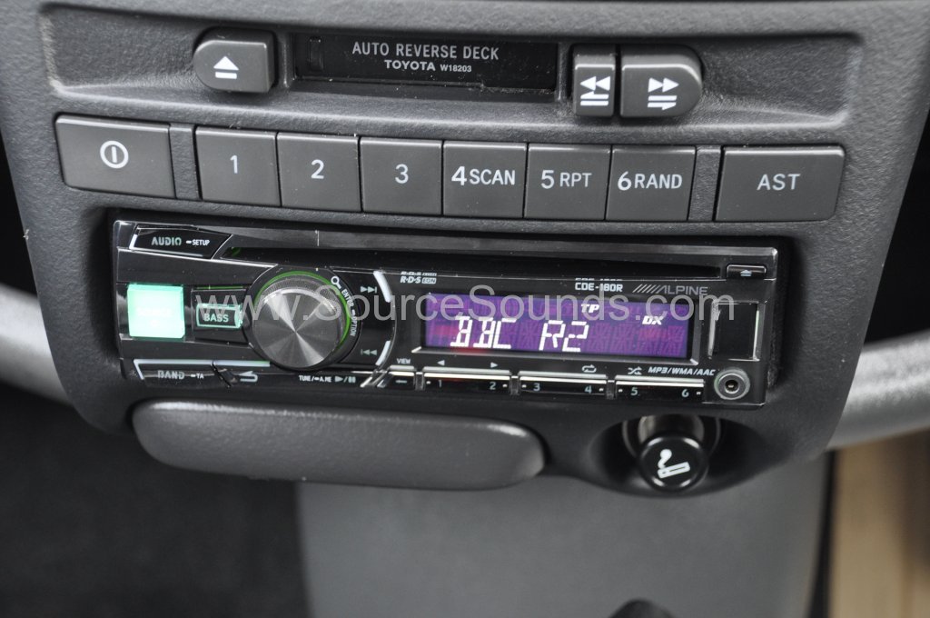 Toyota Yaris 2003 stereo upgrade 007.JPG