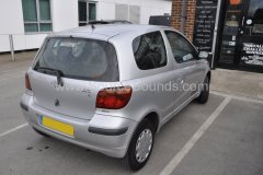 Toyota Yaris 2003 stereo upgrade 002.JPG