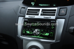 Toyota Yaris 2006 DAB radio upgrade 006