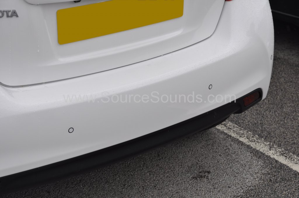 Toyota Yaris 2015 rear parking sensors 005