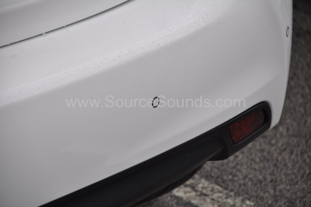 Toyota Yaris 2015 rear parking sensors 006