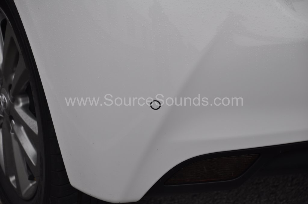 Toyota Yaris 2015 rear parking sensors 007