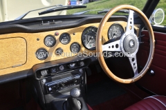 Triumph TR250 1968 audio upgrade 004