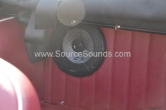 Triumph TR250 1968 audio upgrade 010