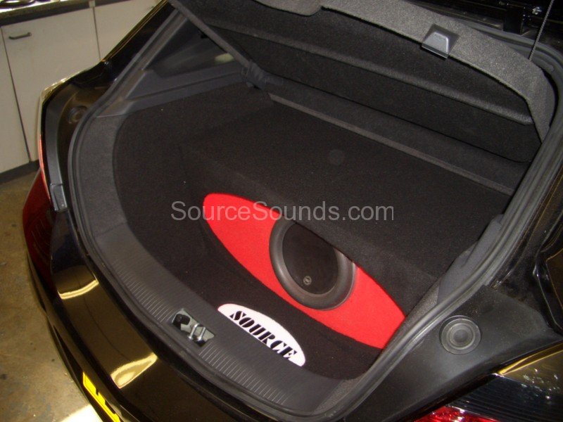 Source_Sounds_Sheffield_Car_Audio_Vauxhall_Astra_Mac4