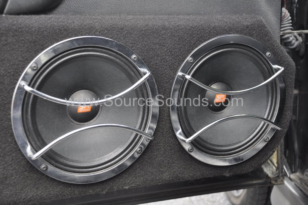 Vauxhall Astra 2002 bass upgrade 007