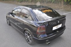 Vauxhall Astra 2002 bass upgrade 002