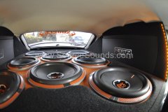 Vauxhall Astra 2002 bass upgrade 017
