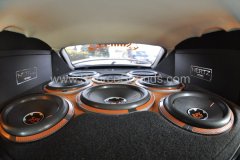 Vauxhall Astra 2002 bass upgrade 018