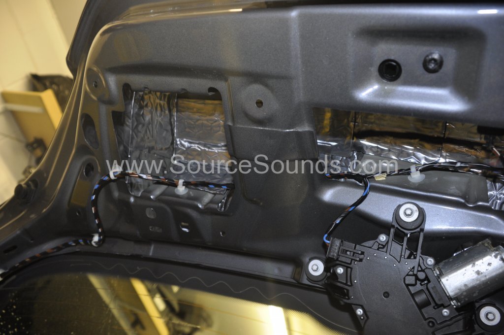 Vauxhall Astra 2007 sound proofing upgrade 008