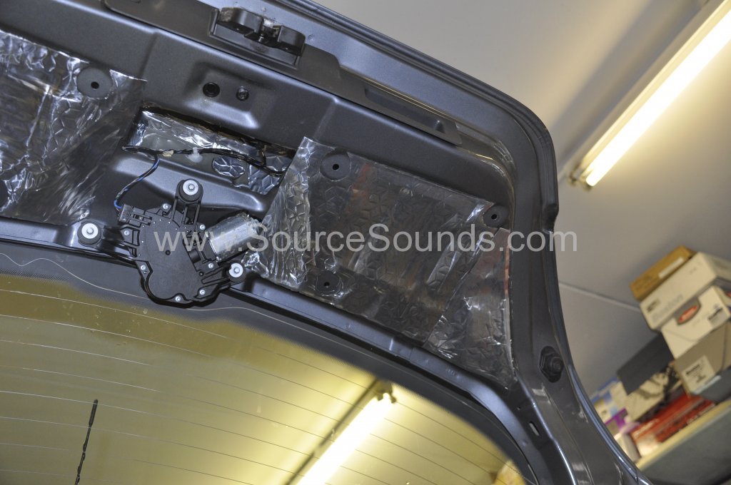 Vauxhall Astra 2007 sound proofing upgrade 012