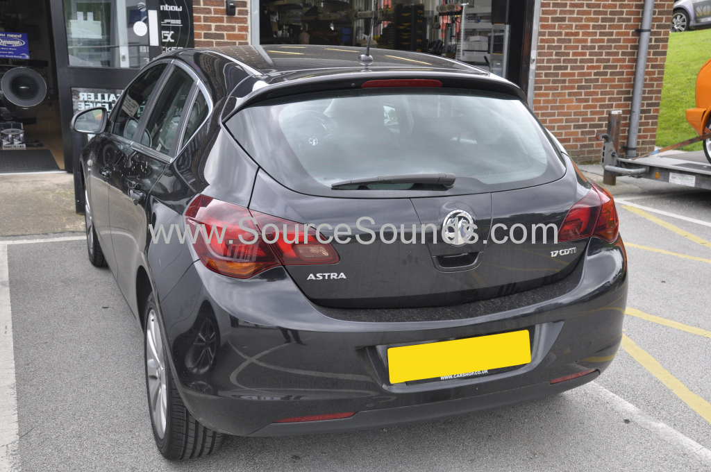 Vauxhall Astra 2010 navigation upgrade 002