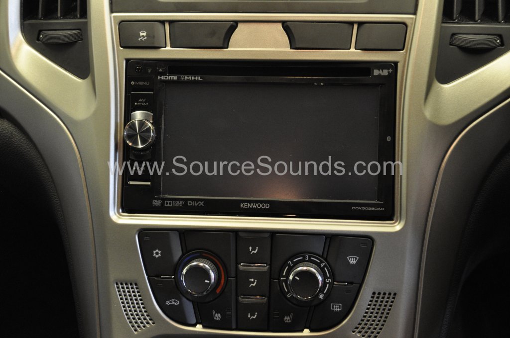 Vauxhall Astra 2014 DAB upgrade 006