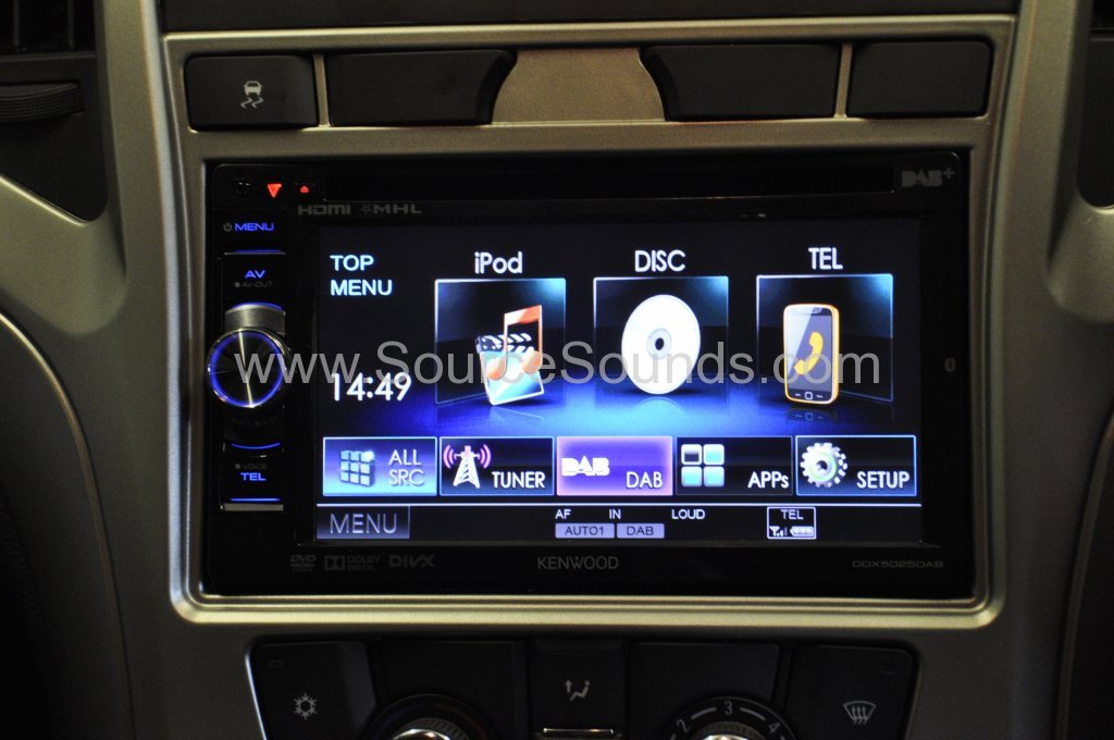 Vauxhall Astra 2014 DAB upgrade 011
