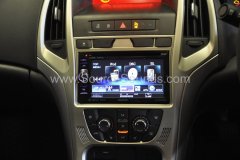 Vauxhall Astra 2014 DAB upgrade 008