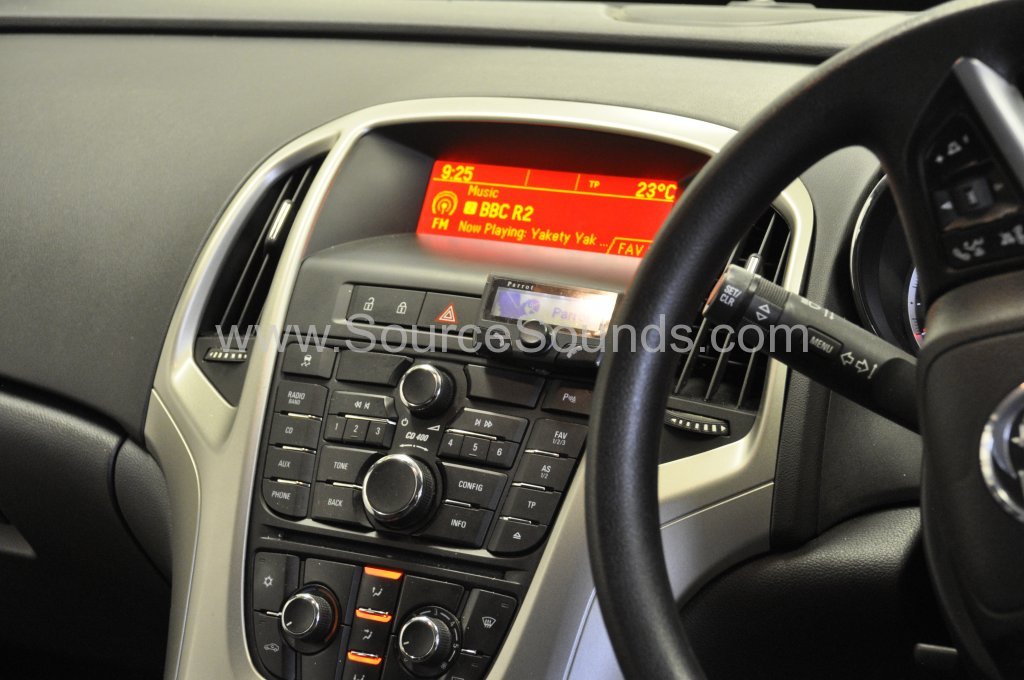 Vauxhall Astra CDTi 2011 bluetooth upgrade 003