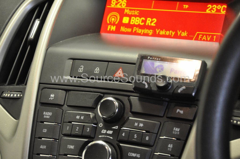 Vauxhall Astra CDTi 2011 bluetooth upgrade 004