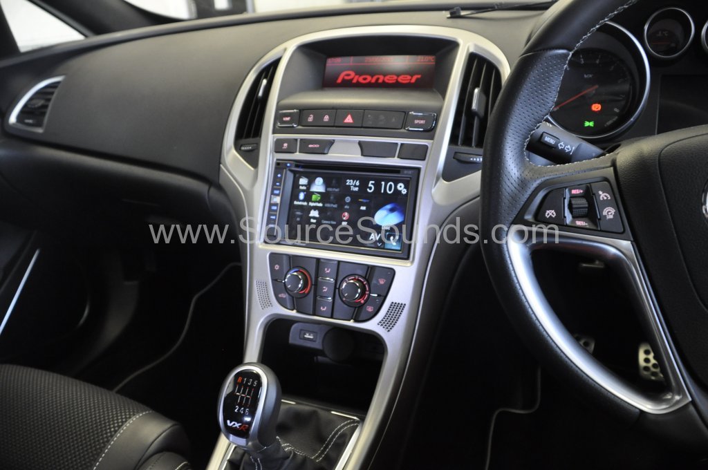 Vauxhall Astra VXR 2015 DAB upgrade 006