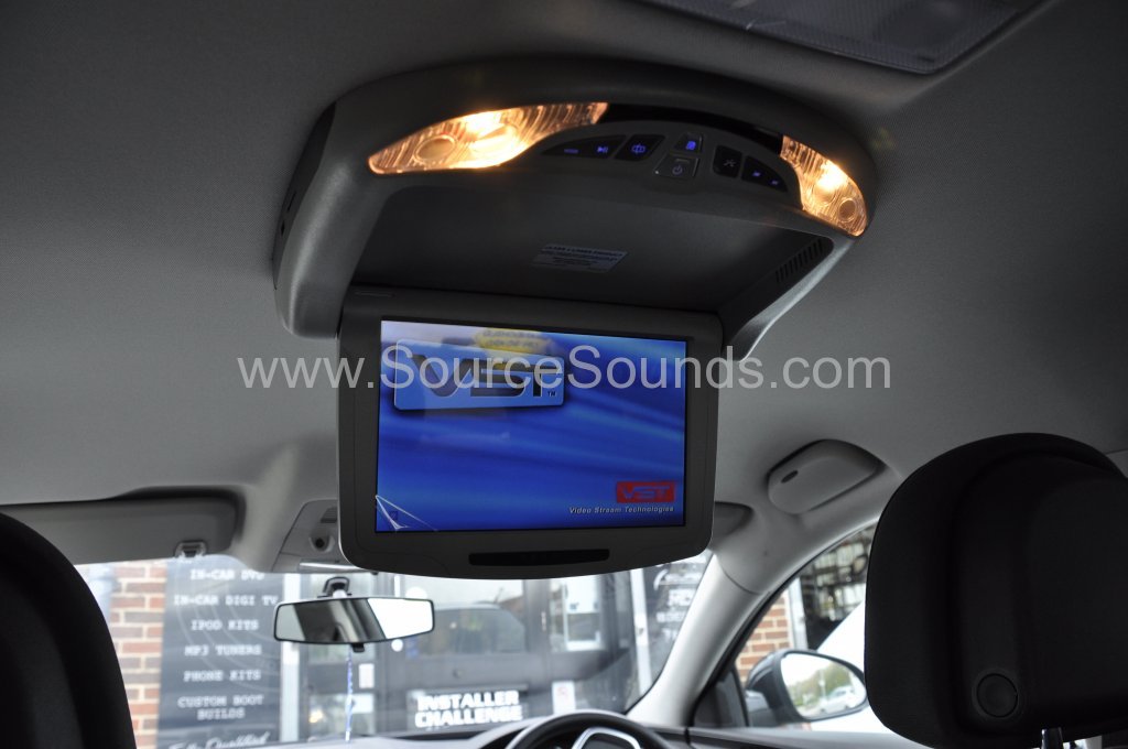 Vauxhall Insignia 2010 dvd roof screen upgrade 005.JPG