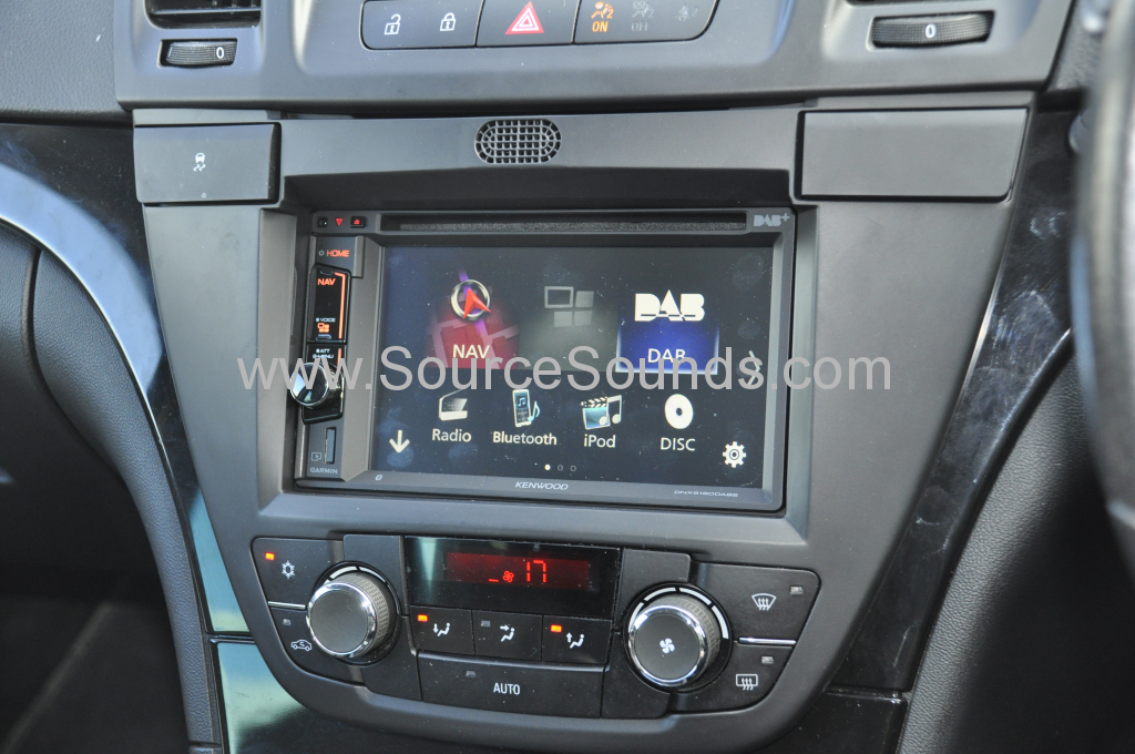 Vauxhall Insignia 2011 kenwood DAB upgrade 007