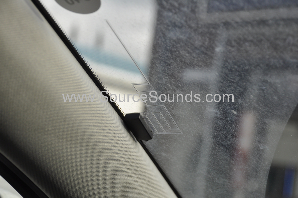 Vauxhall Insignia 2011 kenwood DAB upgrade 010