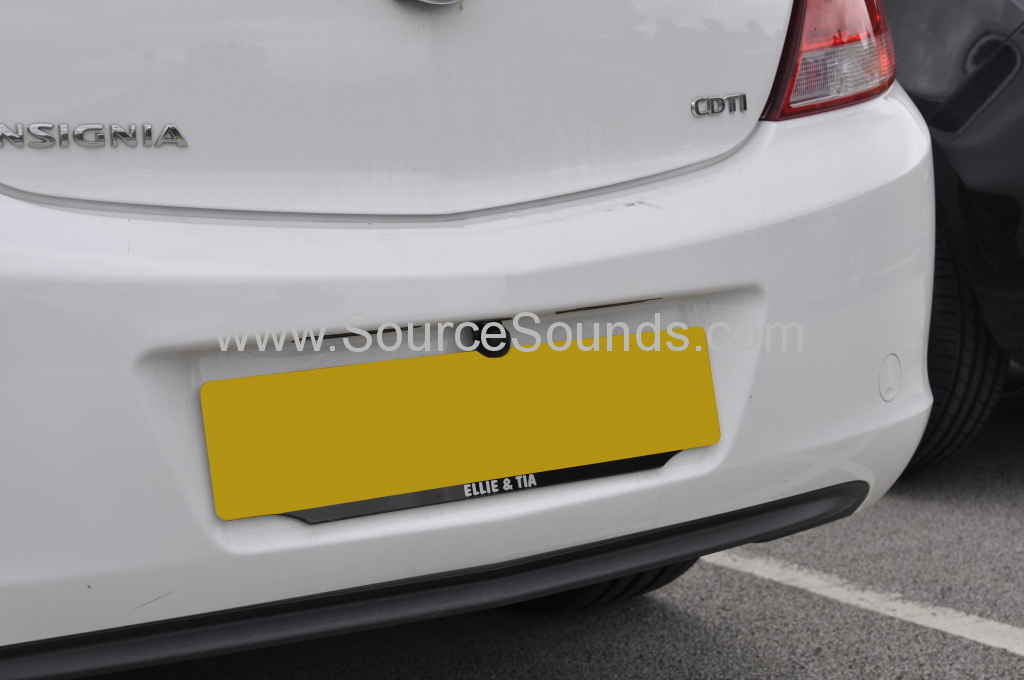 Vauxhall Insignia 2011 reverse camera upgrade 008