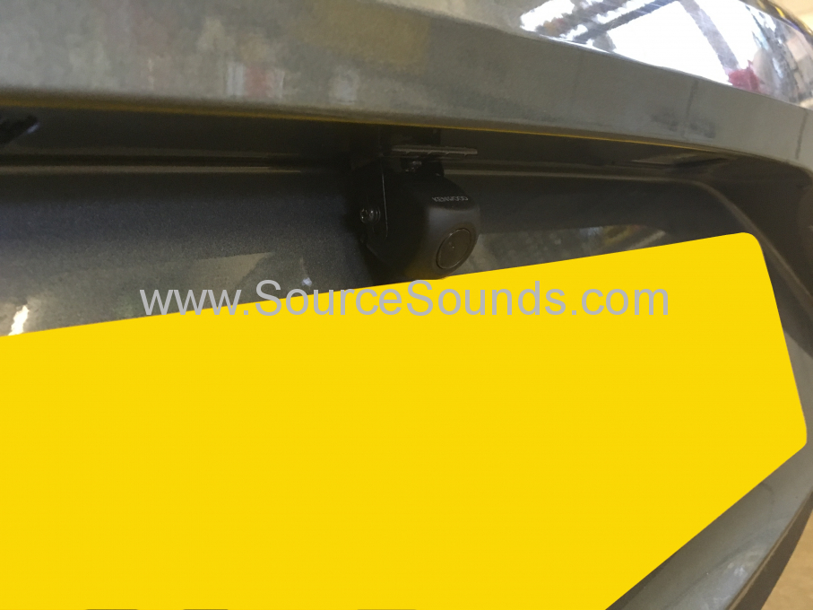 Vauxhall Insignia 2017 reverse camera moving lines 003