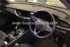 Vauxhall Insignia 2017 reverse camera moving lines 004