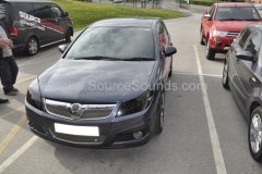 Vauxhall Signum VXR 2006 stereo upgrade 001.JPG
