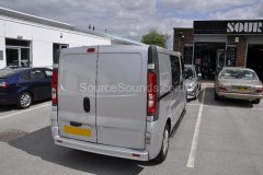 vauxhall-vivaro-2007-dvd-roof-screen-upgrade-002