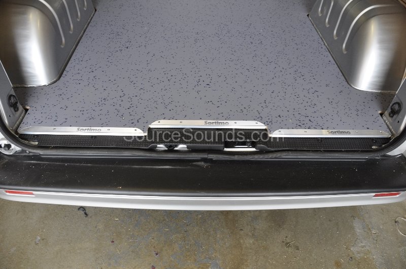 vauxhall-vivaro-2013-sortimo-racking-004 vauxhall-vivaro-2013-sortimo-racking-004