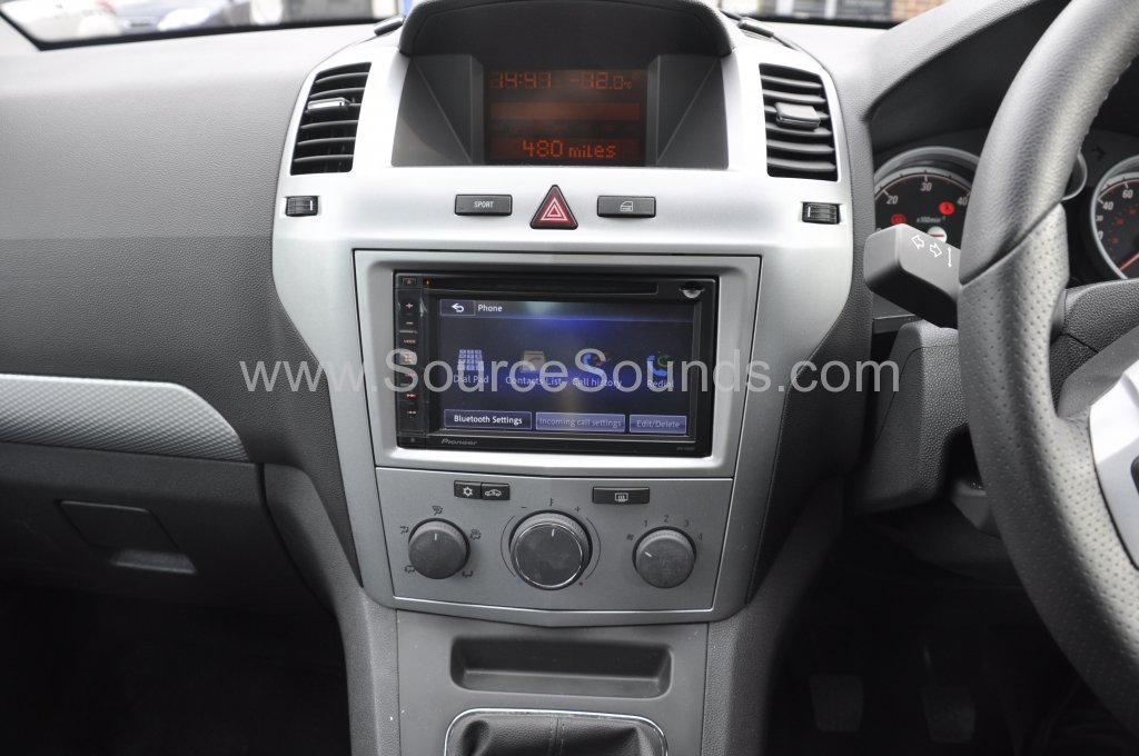 Vauxhall Zafira 2011 navigation upgrade 005.JPG