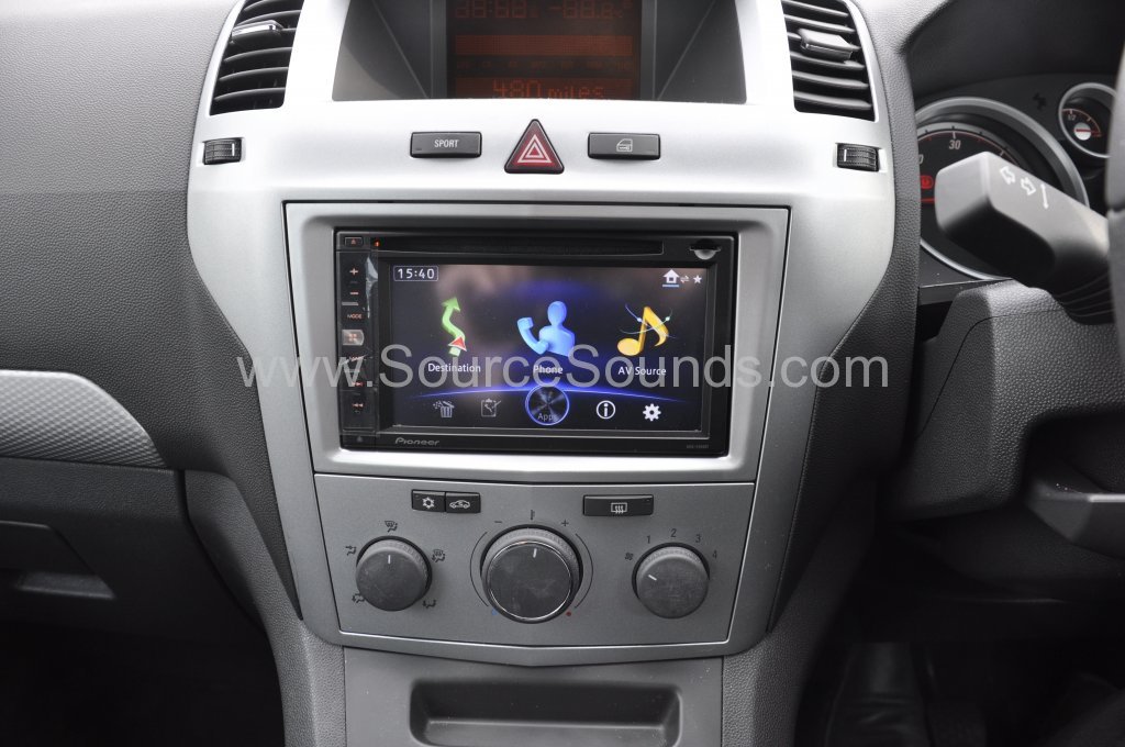 Vauxhall Zafira 2011 navigation upgrade 006.JPG