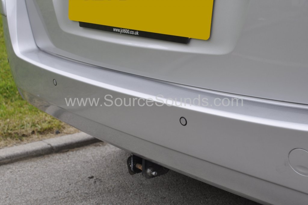 Vauxhall Zafira 2013 rear sensor upgrade 004