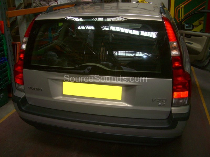 volvo-v70-stereo-upgrade-001