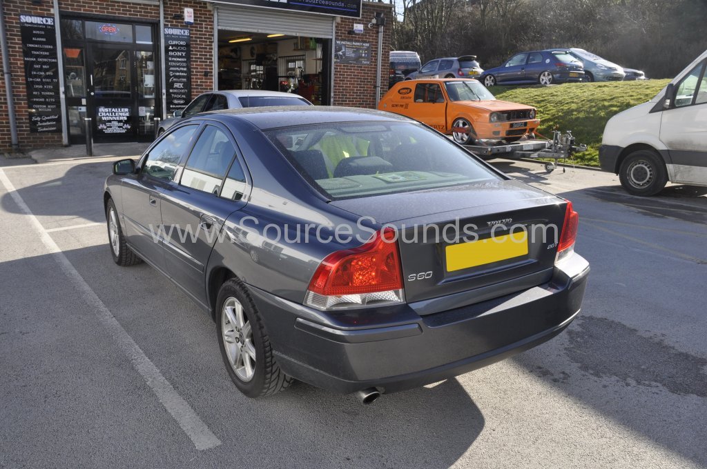 Volvo S60 2004 stereo upgrade 002.JPG