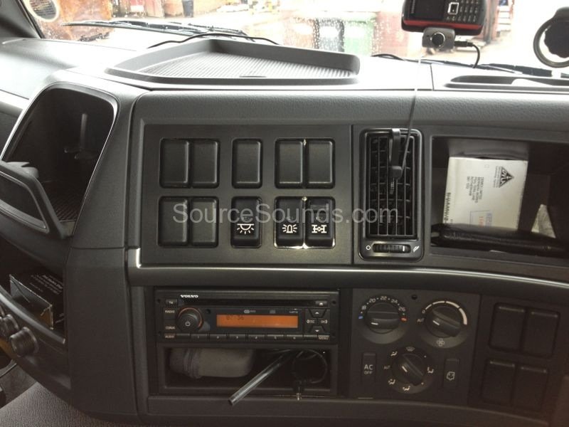 volvo-truck-reverse-camera-upgrade-003