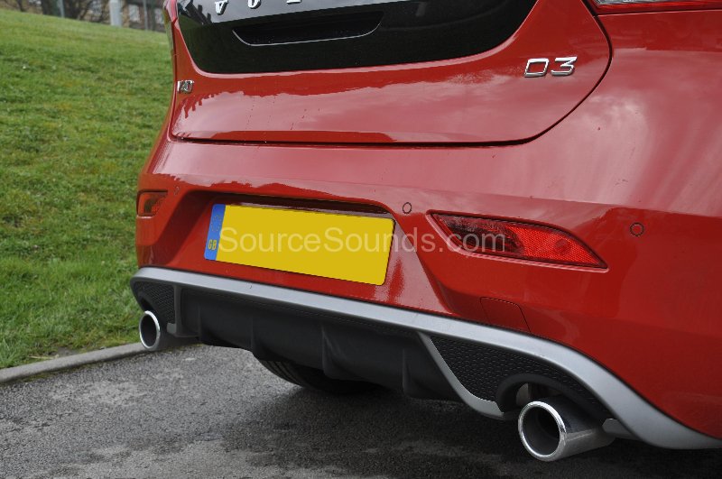 volvo-v40-2013-reverse-sensor-upgrade-006