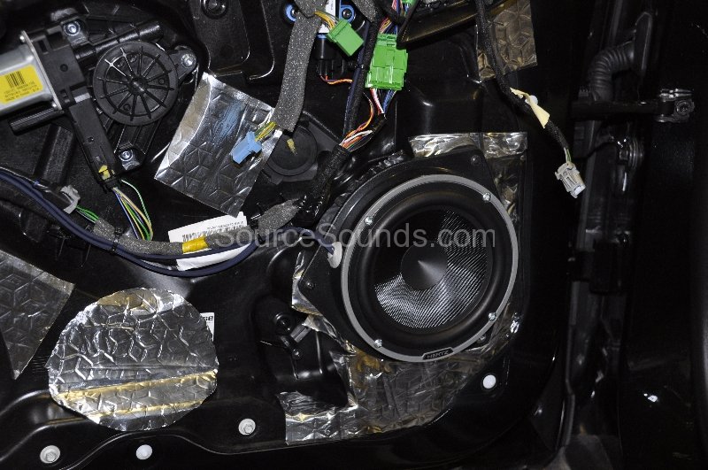 volvo-xc60-2012-audio-upgrade-007