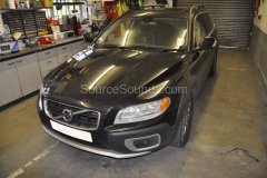 volvo-xc70-2010-roof-screen-upgrade-001