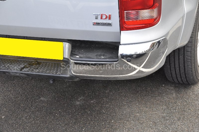 vw-amarok-2012-parking-sensors-003 vw-amarok-2012-parking-sensors-003