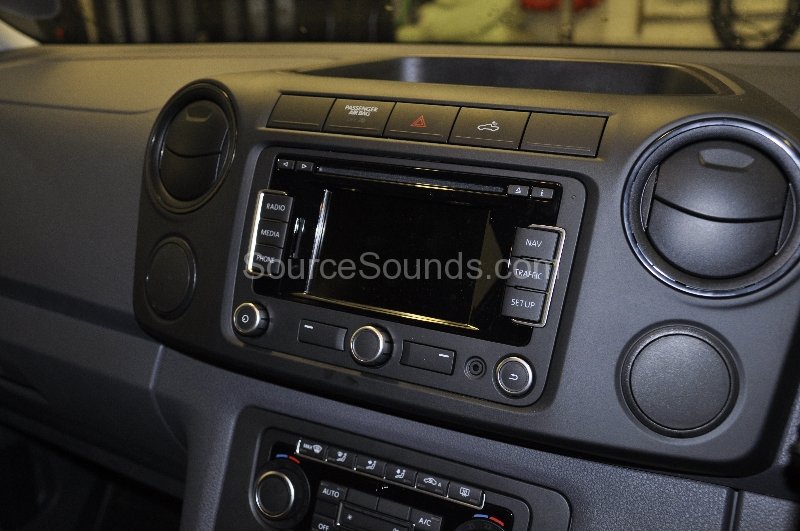 vw-amarok-2013-reverse-camera-upgrade-004