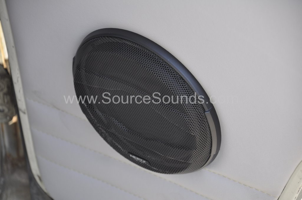 VW Camper 1972 audio upgrade 006
