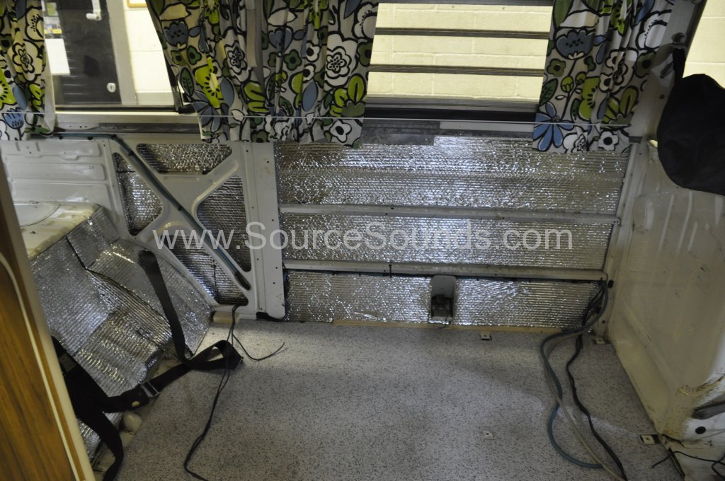 VW Camper 1972 sound proofing 007