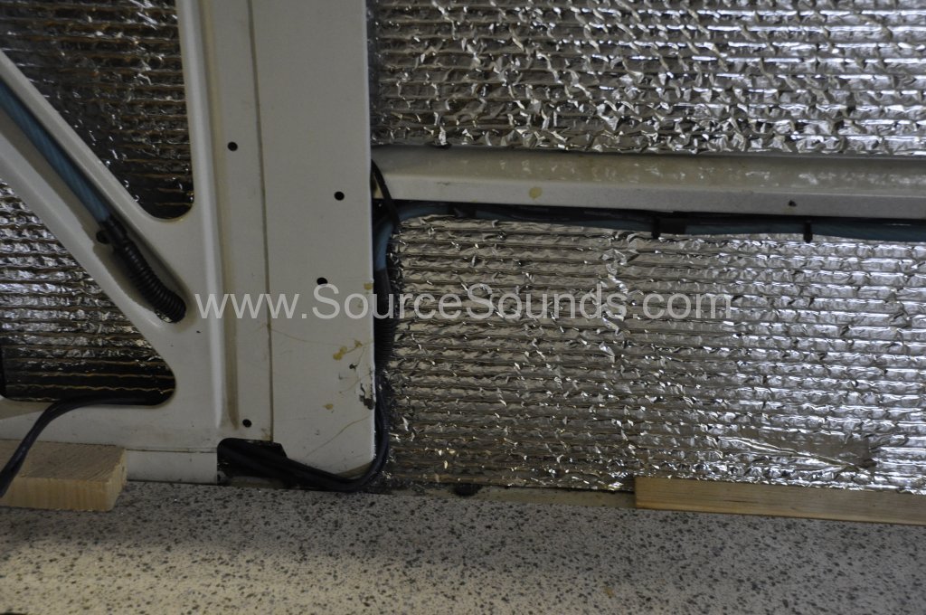 VW Camper 1972 sound proofing 009