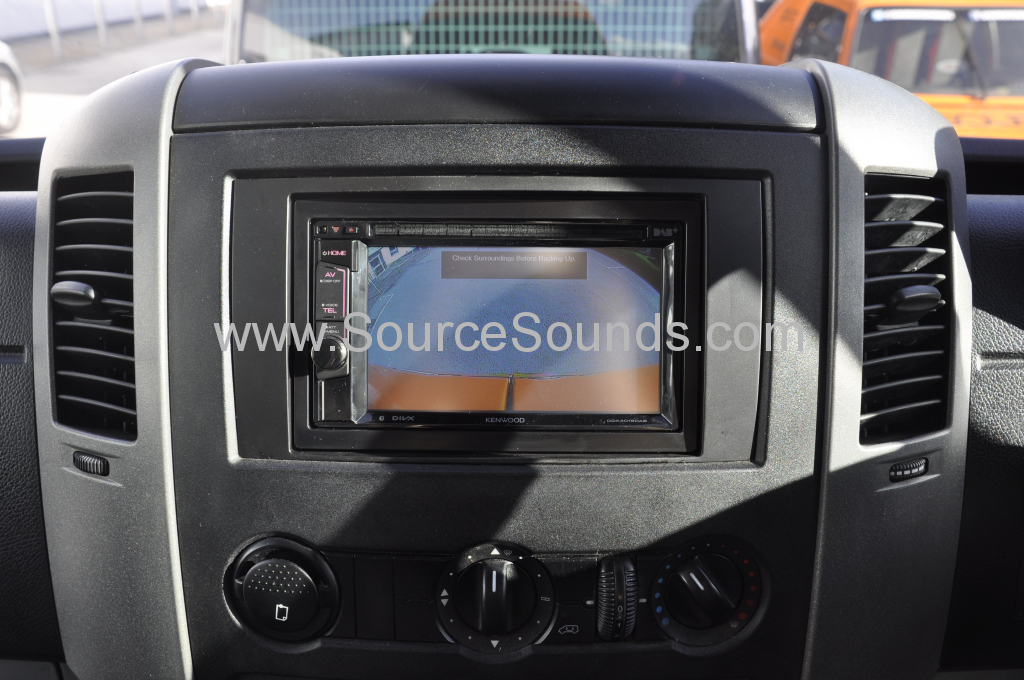 VW Crafter 2010 DAB screen upgrade 007