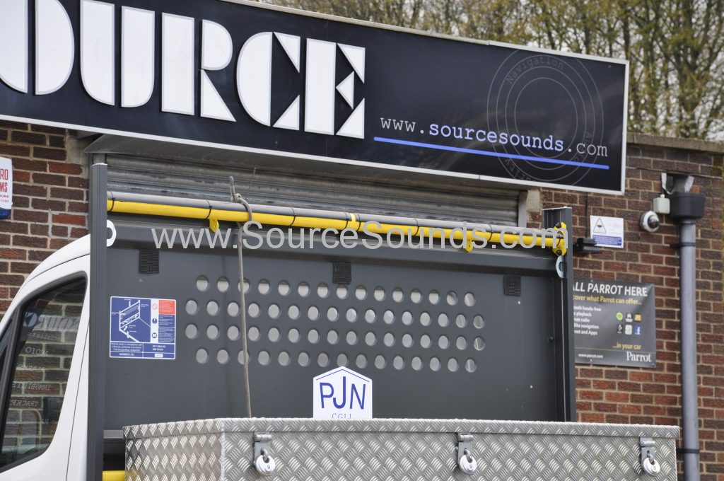 VW Crafter 2105 Pick Up reverse camera upgrade 006