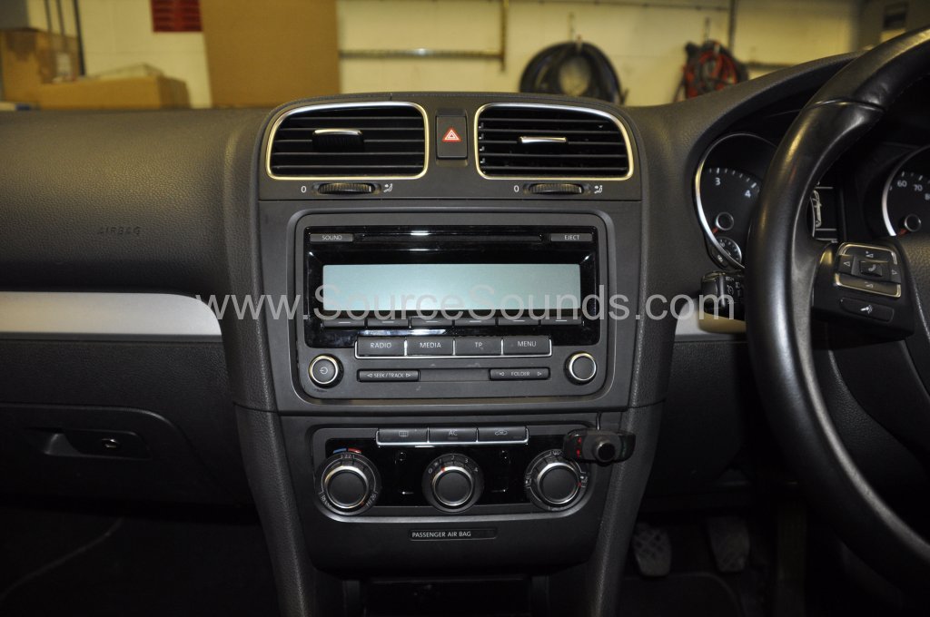 VW Golf 2009 navigation upgrade 003.JPG