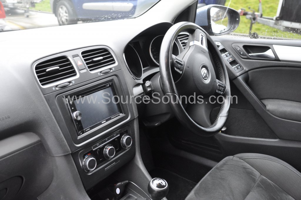 VW Golf 2009 navigation upgrade 004.JPG